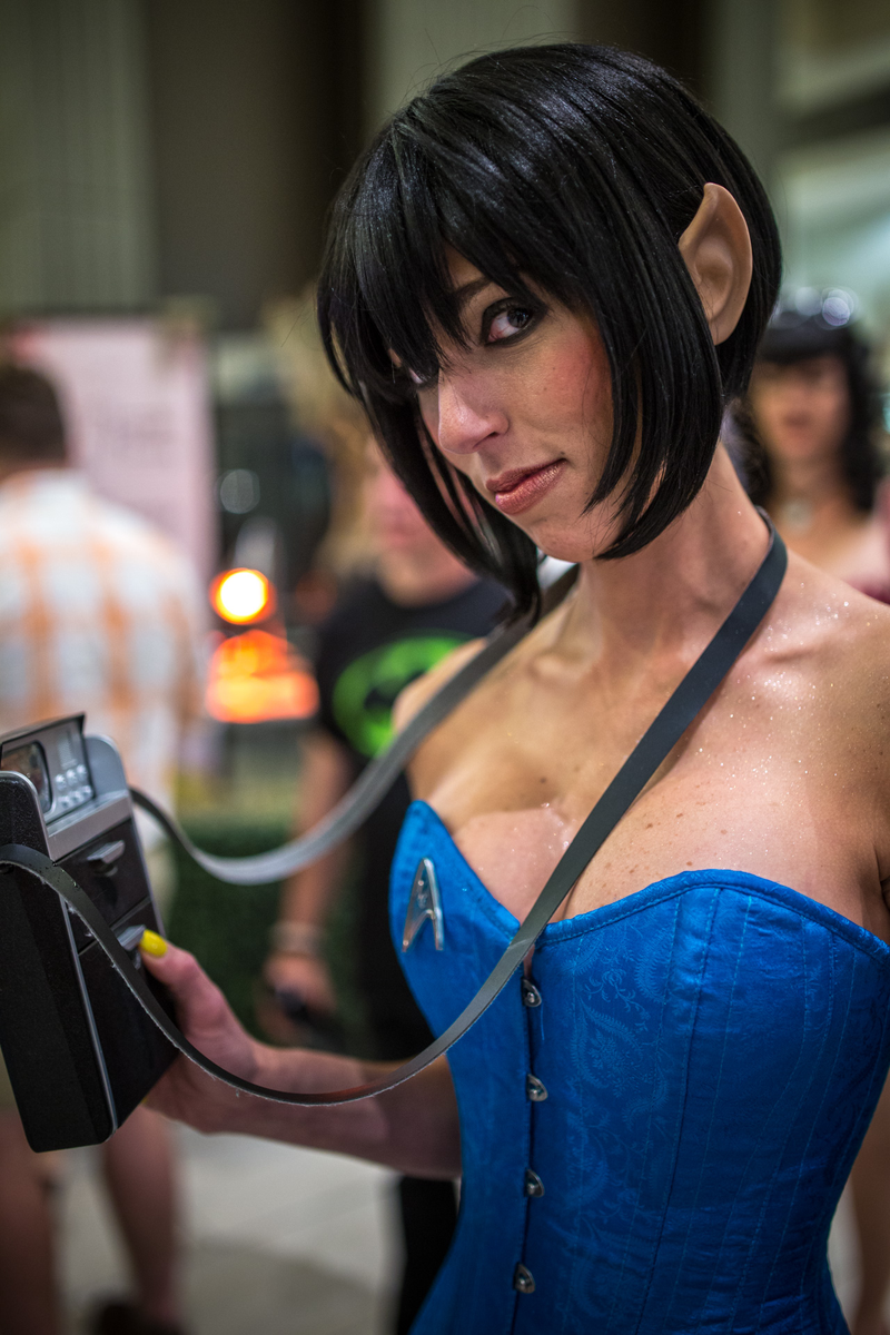 Illustration for article titled Dragon Con Day 4: No Sleep, Sore Feet, and Still Going With Great Costumes